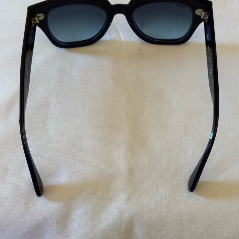 Ray-Ban Sunglasses RB2186 STATE STREET 1298/3M Blue on Transparent Blue Square - Picture 7 of 12
